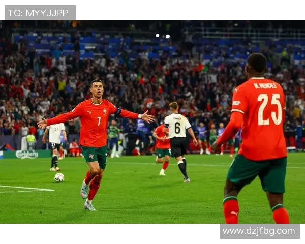 足球明星贺岁壁纸高清下载尽享新年喜庆氛围与激情瞬间