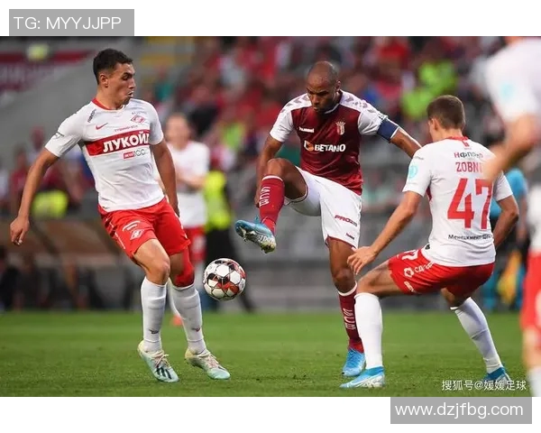 拜仁慕尼黑迎战萨尔茨堡红牛全力争胜的精彩对决分析